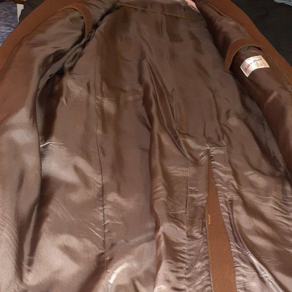 The Original Teller Coat. CASHMERE/Wool Overcoat in Brown VALUED AT $1,900.00 - Picture 5 of 6